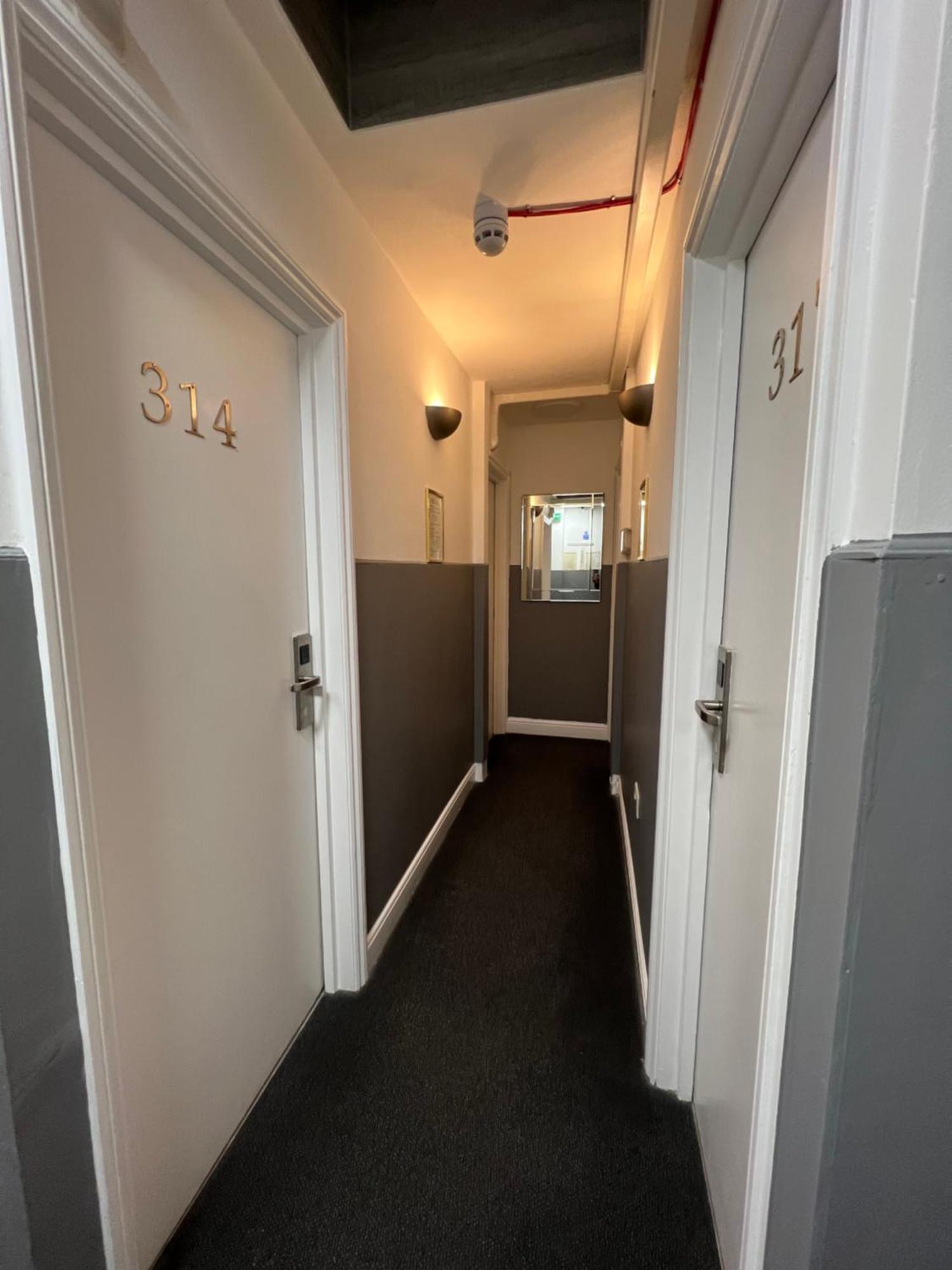 Plaza London Hotel Екстер'єр фото
